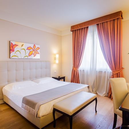 Hotel Palazzo San Lorenzo & Spa Colle Val D'Elsa Luaran gambar
